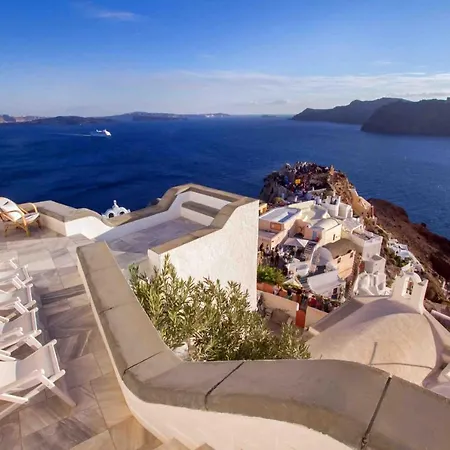 Beautiful * Oia (Santorini)