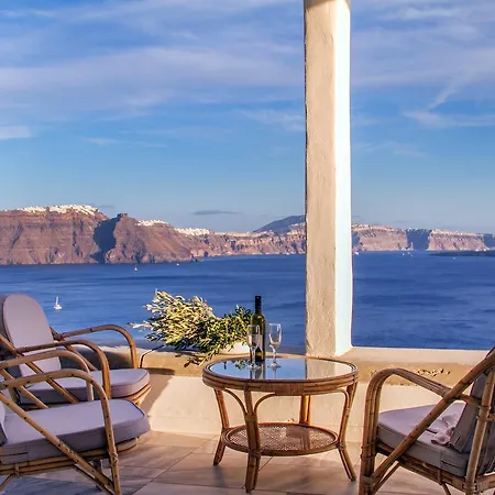 Beautiful Villa Oia (Santorini)